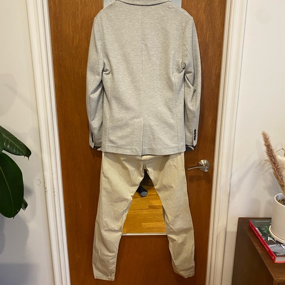 Zara - Picture 2 of 11